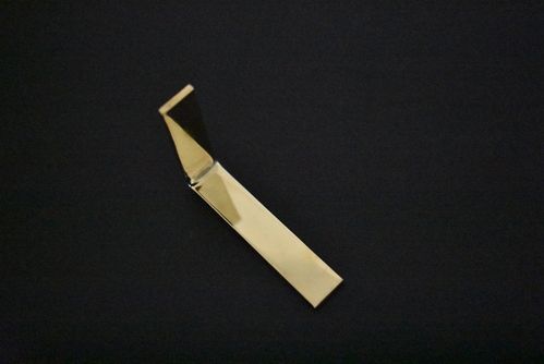 長笛,單簧管,樂器配件及維修工具等產(chǎn)品生產(chǎn)加工的公司,擁有科學(xué)的